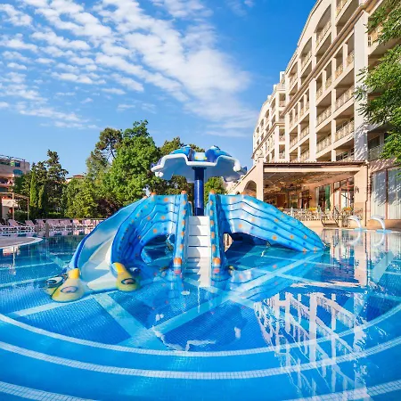 Alba Hotel 4*